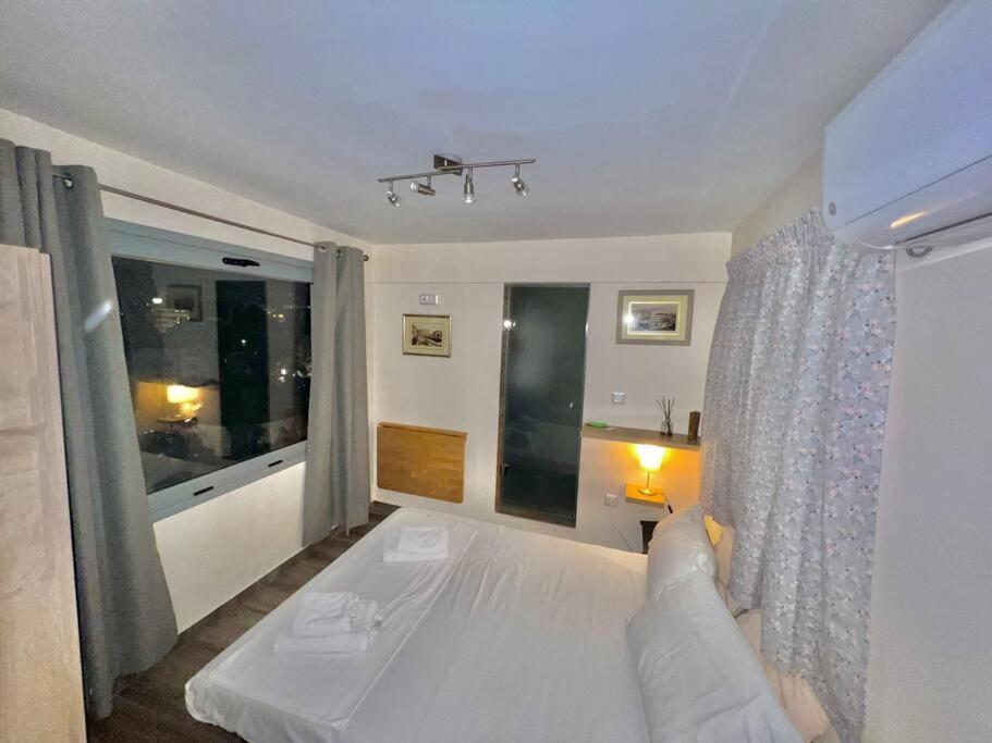 Luxury Studio With Unique View Of The Acropolis Athena Bagian luar foto
